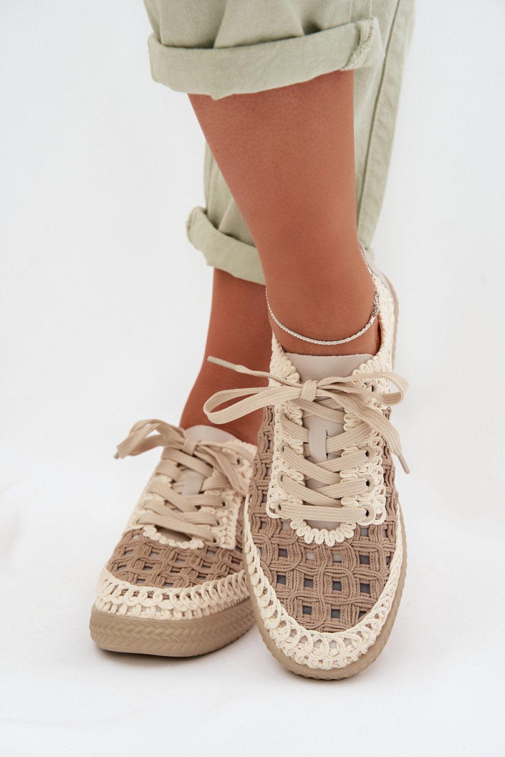 Half shoes Step in style