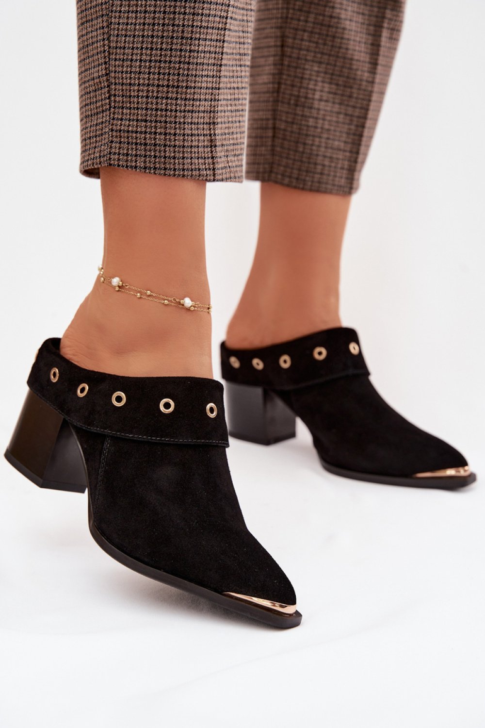 Heeled sandals Step in style