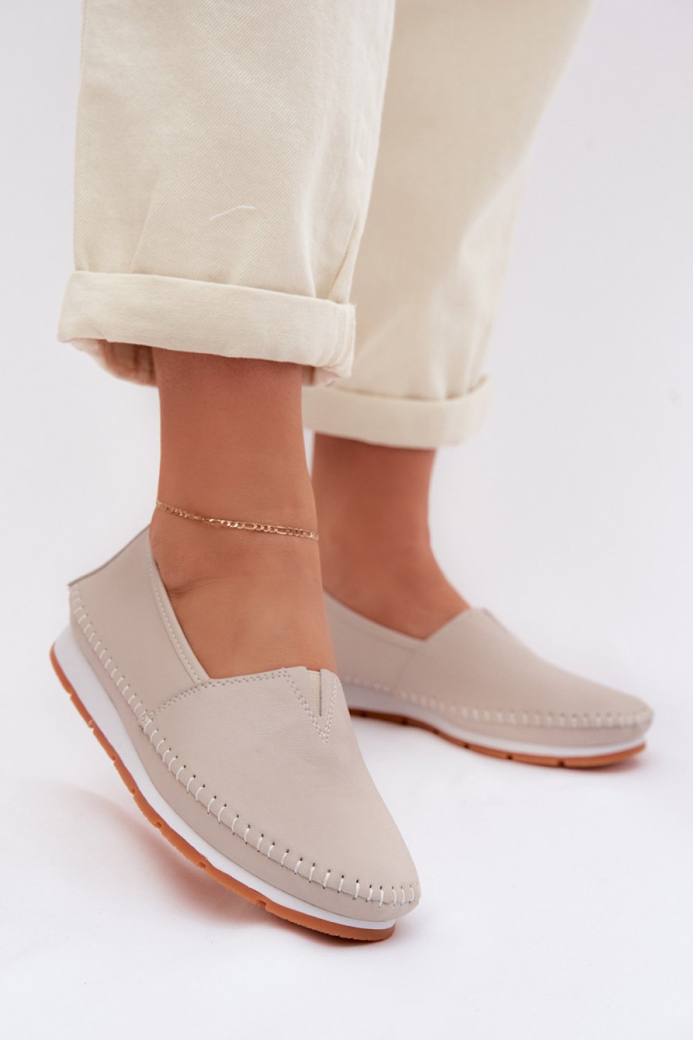 Half shoes Step in style