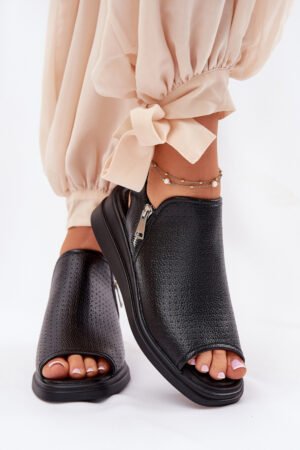 Sandals & Flip-Flops for Women