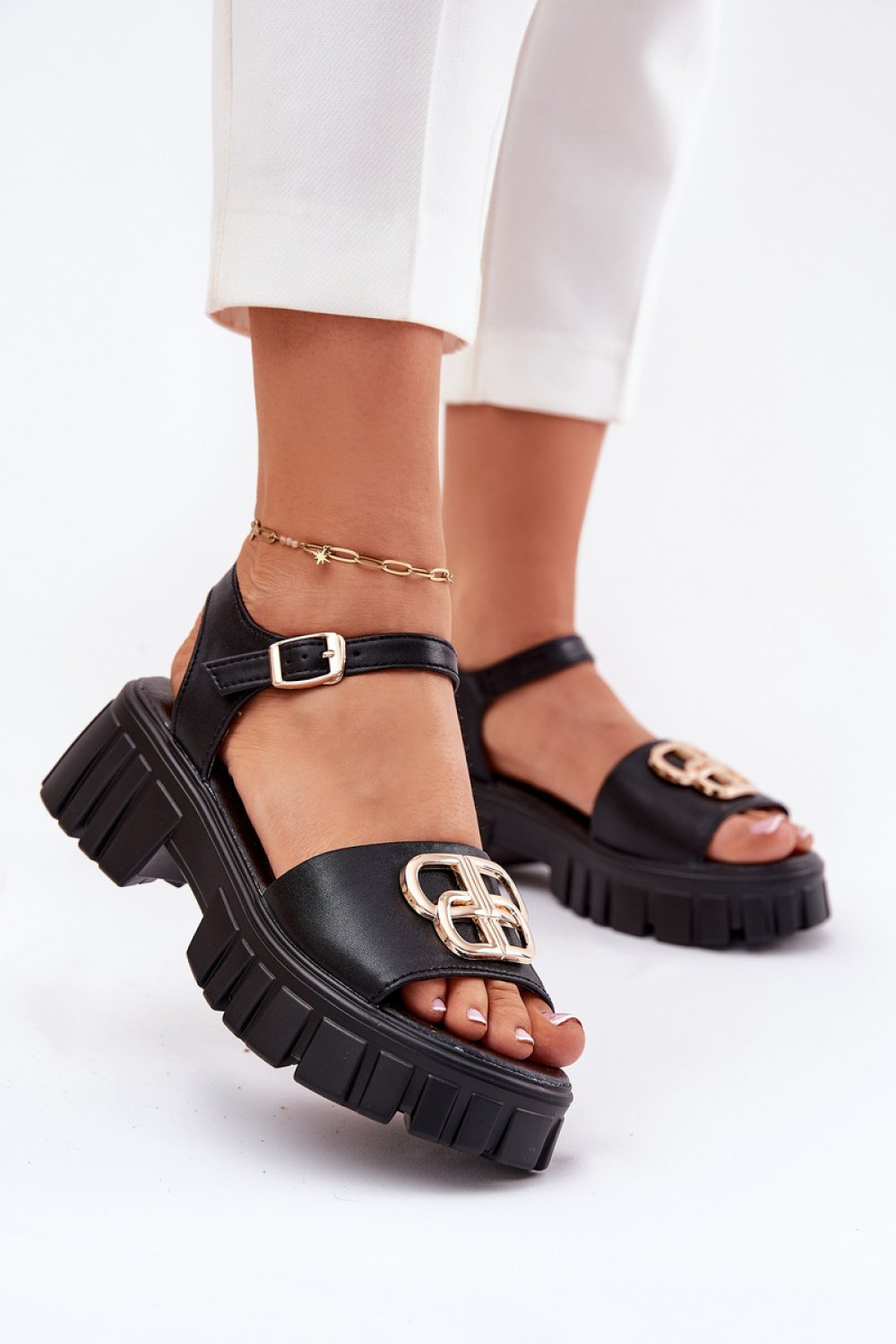 Sandals Step in style