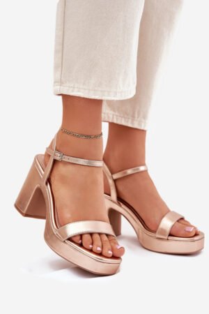 Sandals & Flip-Flops for Women