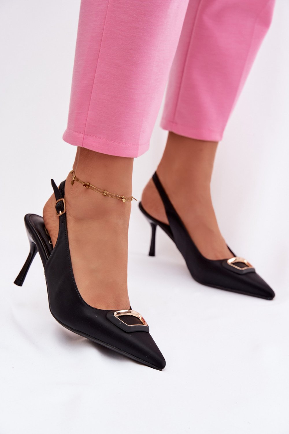 High heels Step in style