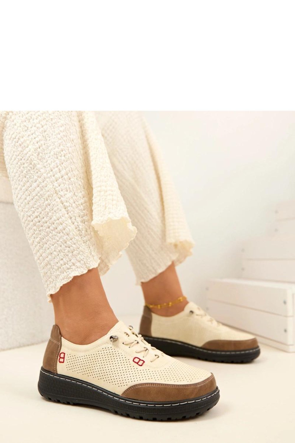 beige
