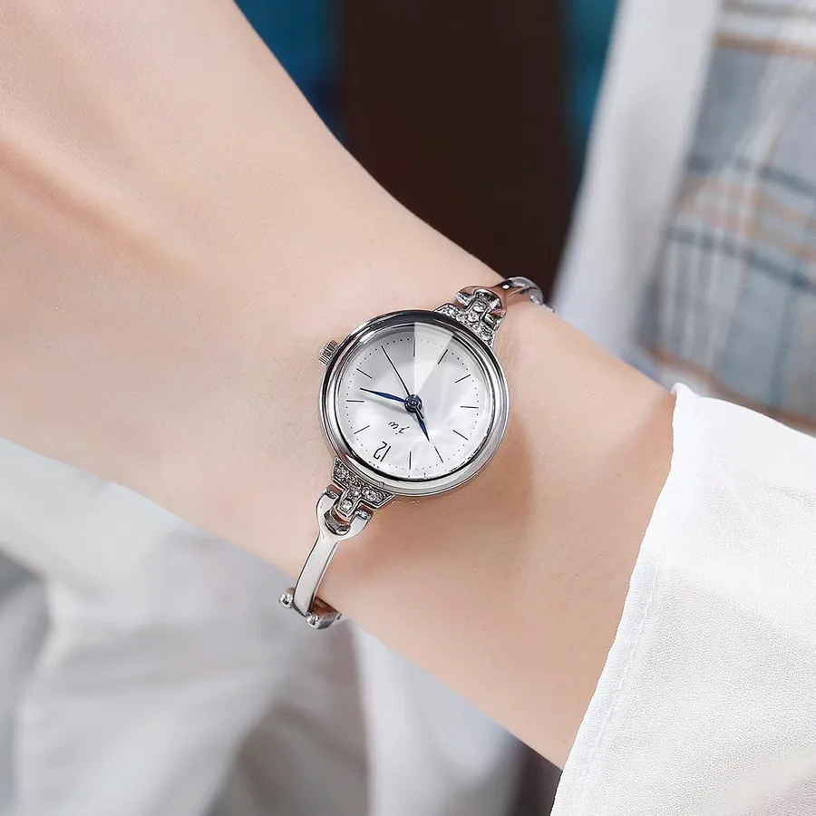 Women's Quartz Watch with Alloy Strap and Jewelry Buckle, Featuring Ordinary Glass Mirror and Pointer Display, obors.com product/2026/4/22/2046842865522446336.jpg