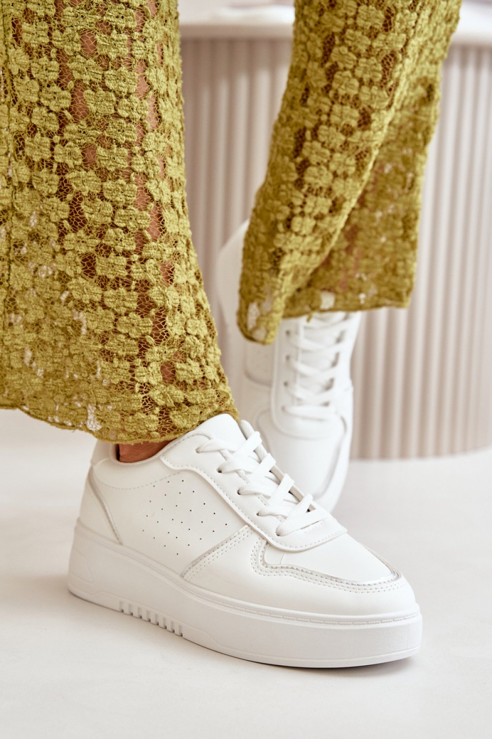 Platform sneakers Step in style