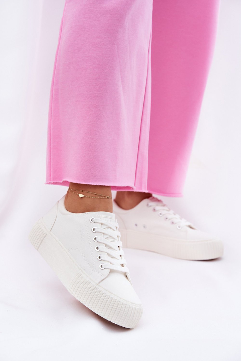Platform sneakers Step in style
