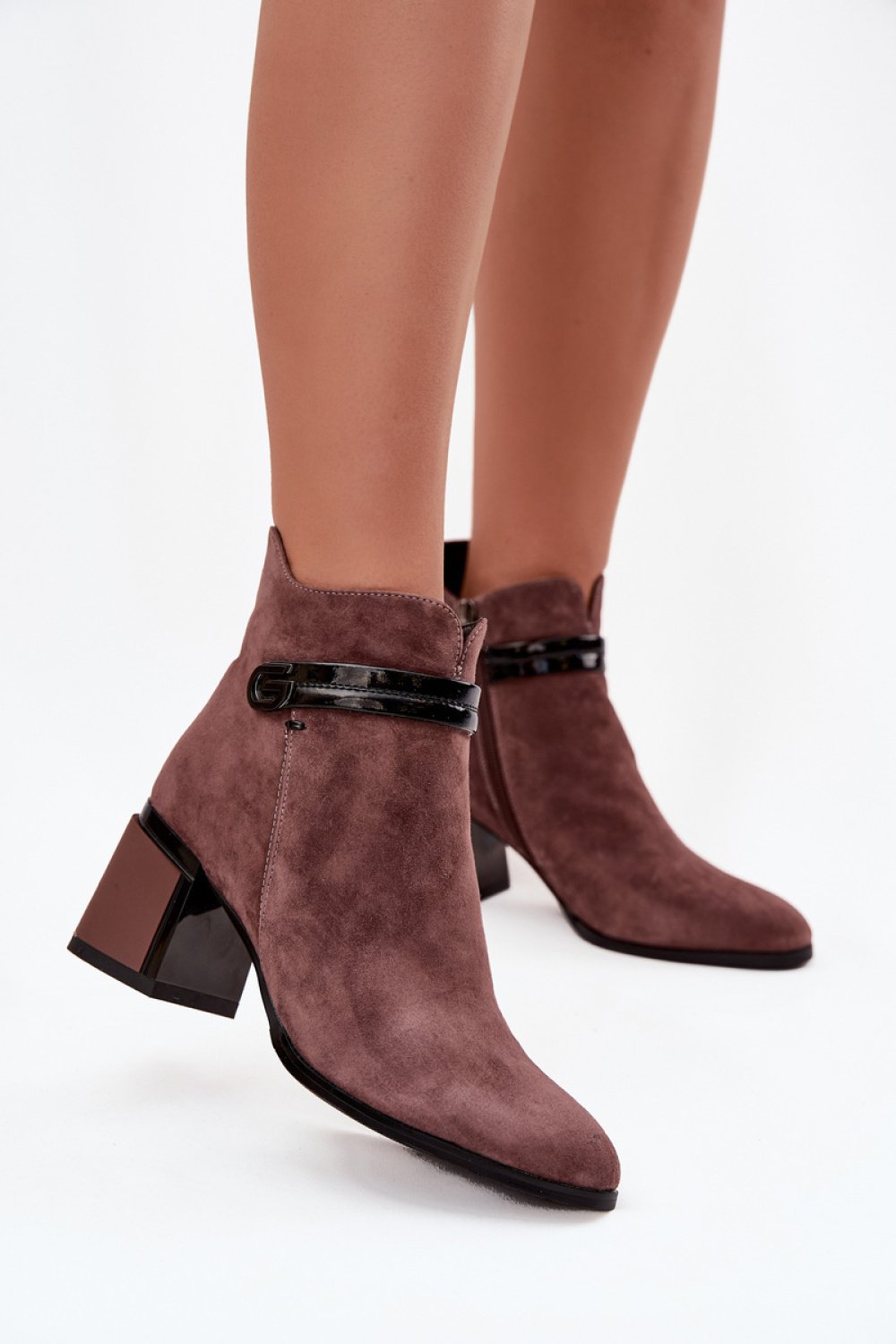 Heel boots Step in style