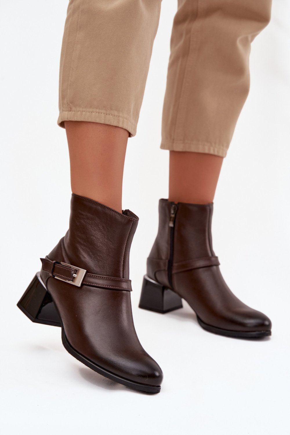 404, obors.com Heel boots Step in style