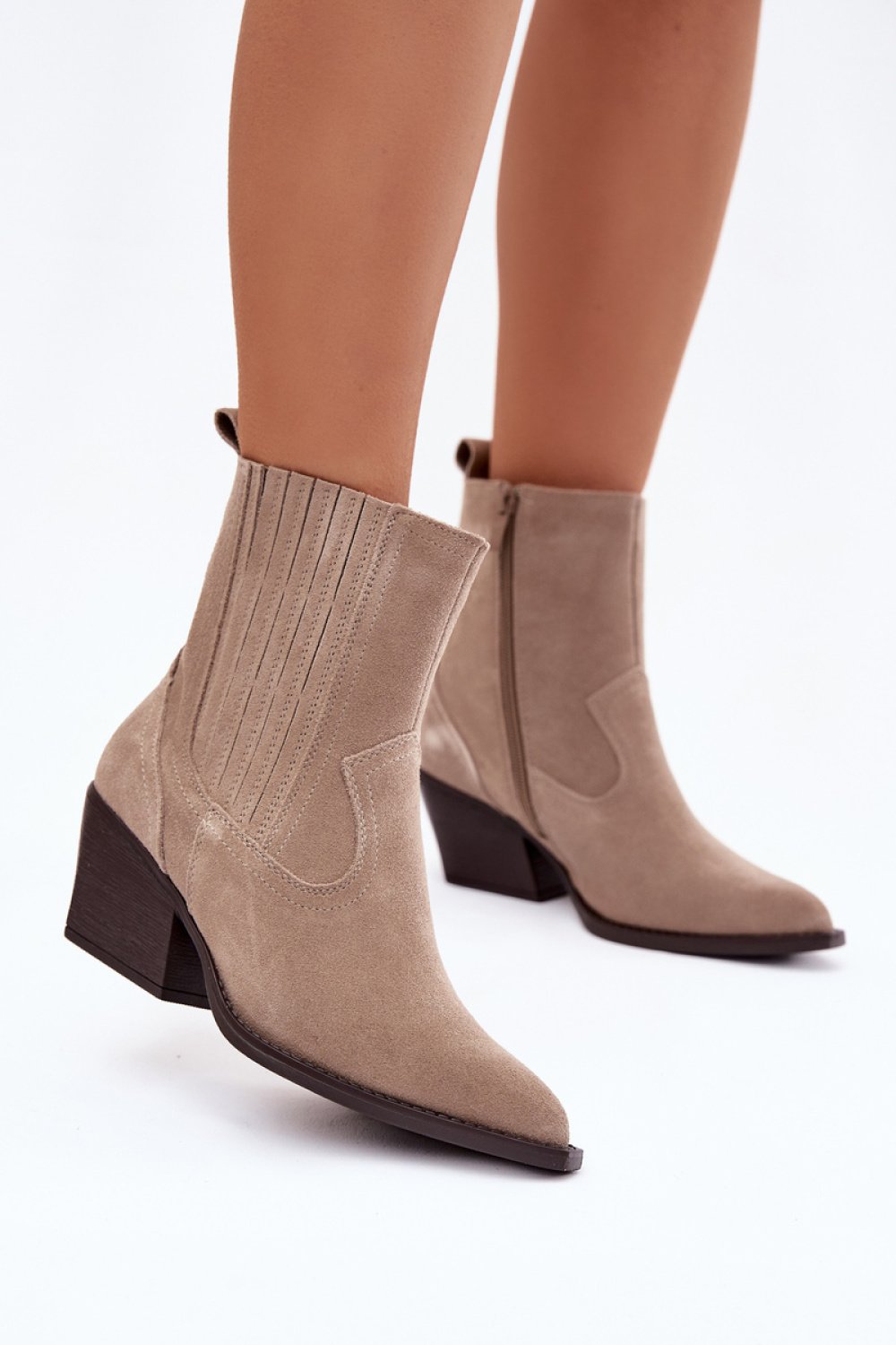 404, obors.com Heel boots Step in style