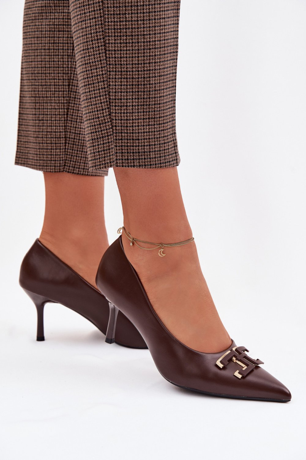 High heels Step in style
