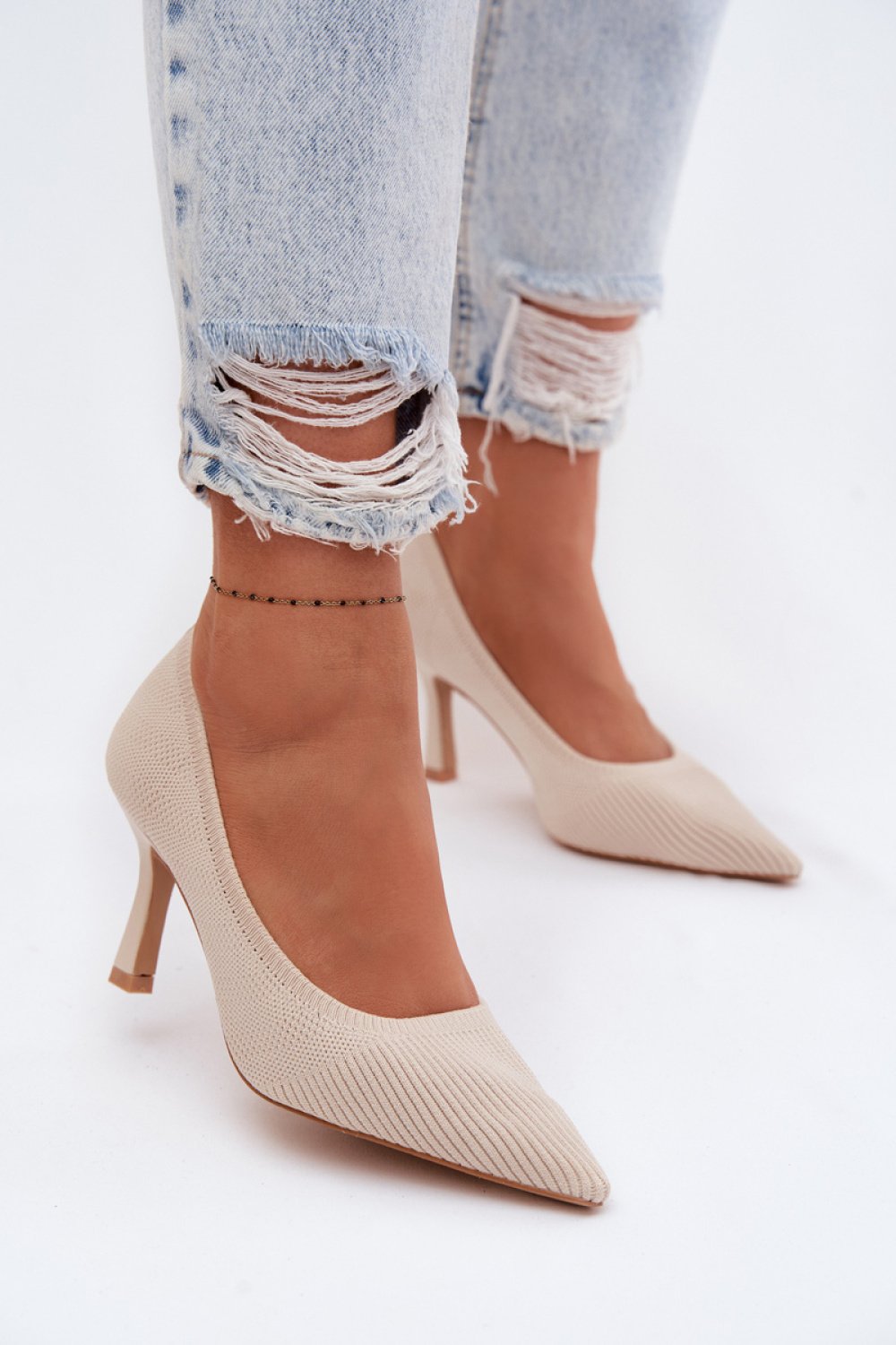 High heels Step in style