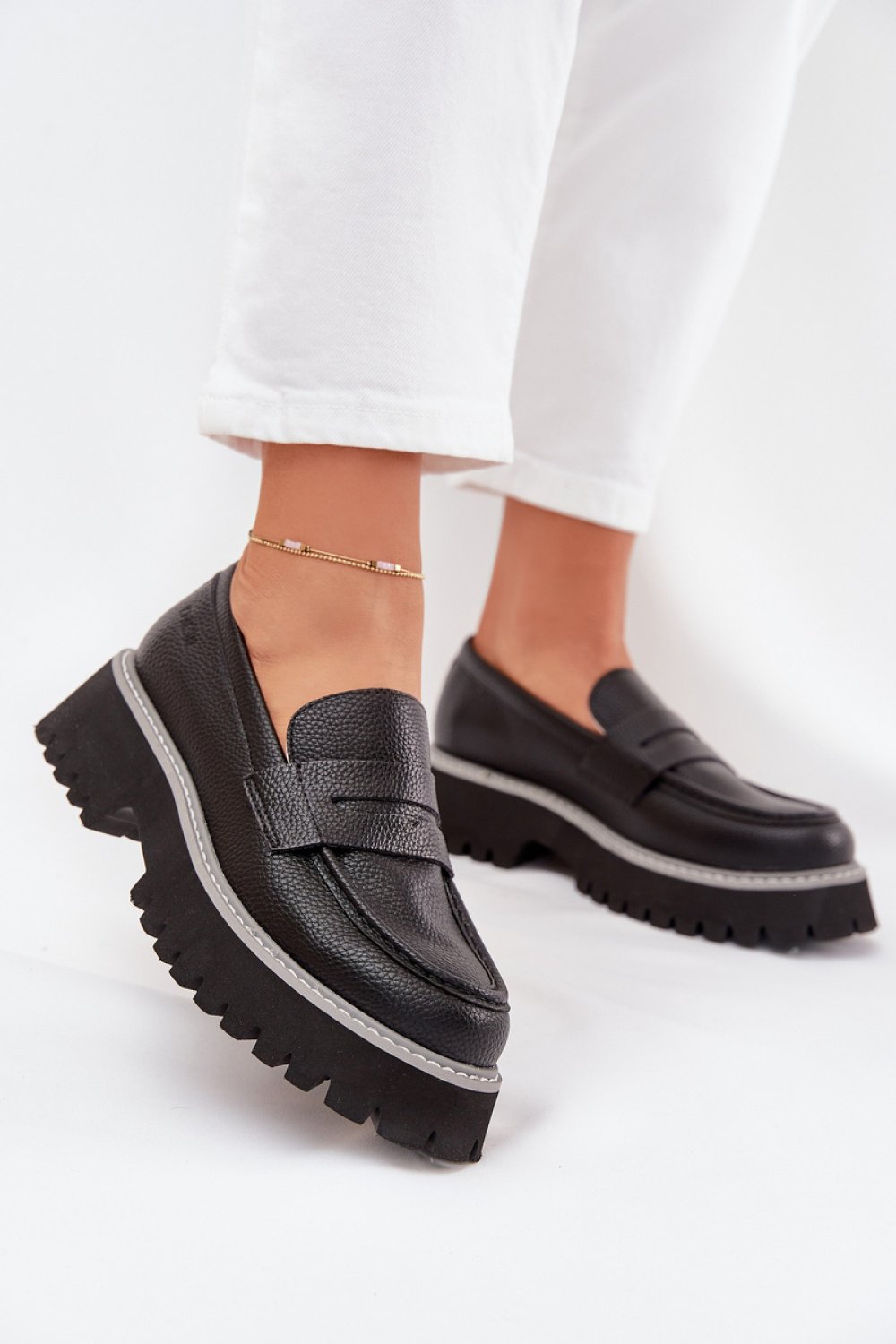Mocassin Step in style