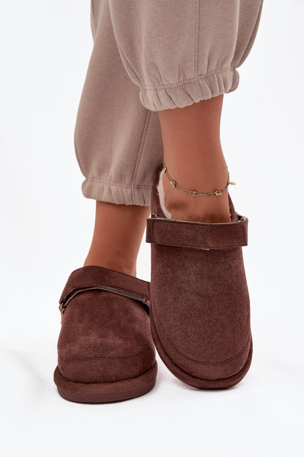 Slippers Step in style - Image 3