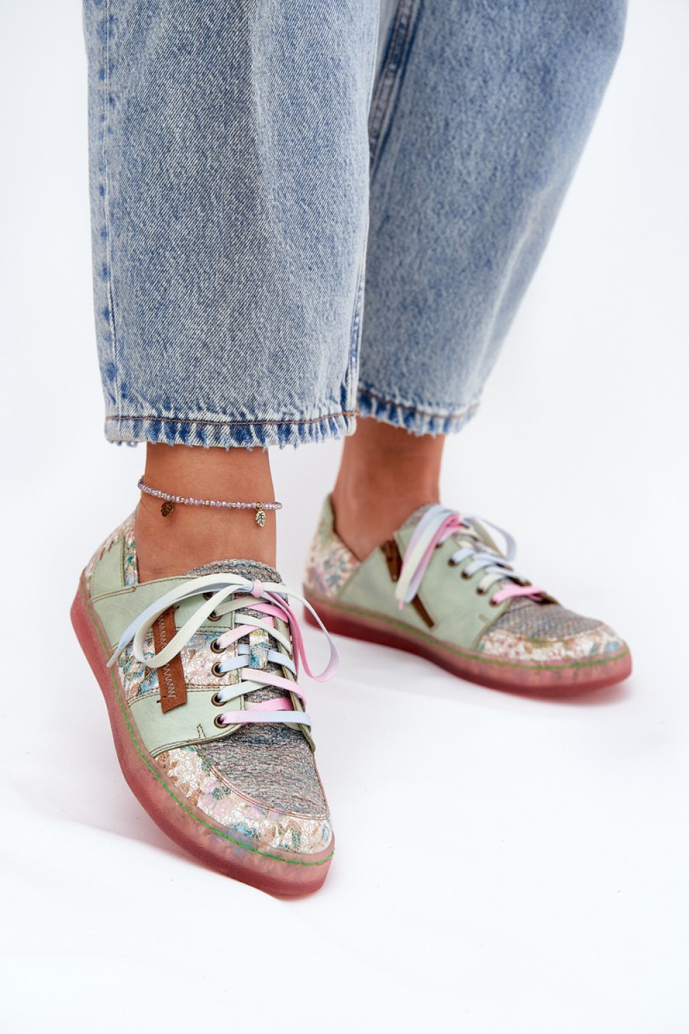 Half shoes Step in style