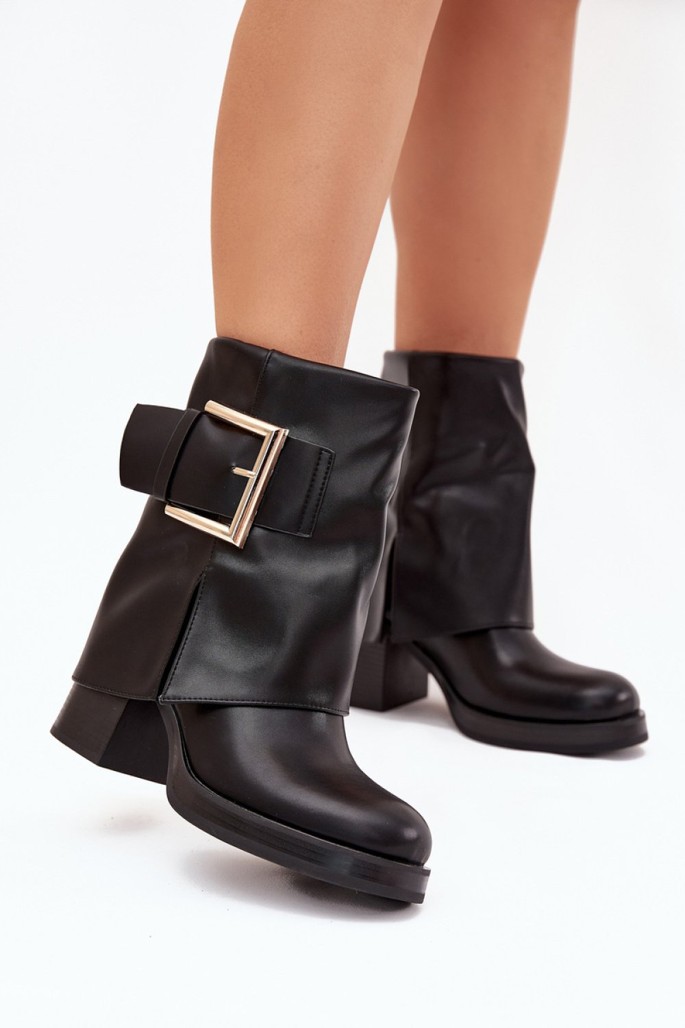 Heel boots Step in style