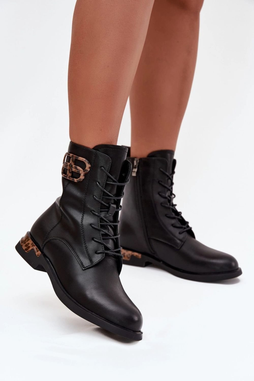 Boots Step in style - Image 3