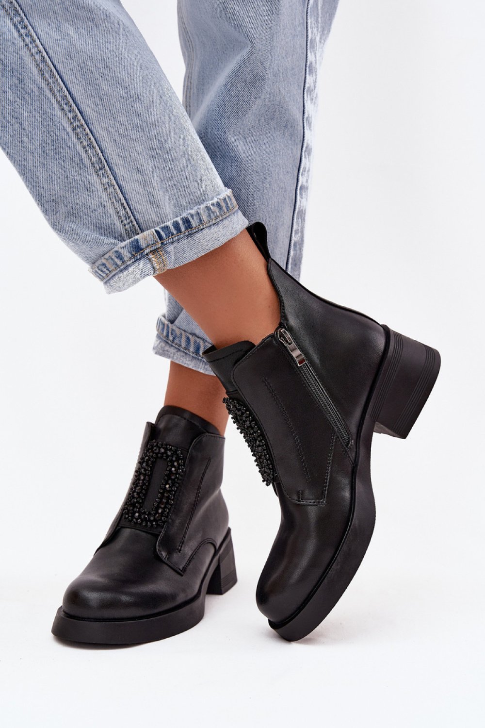 black Boots model 220507 Step in style at obors.com