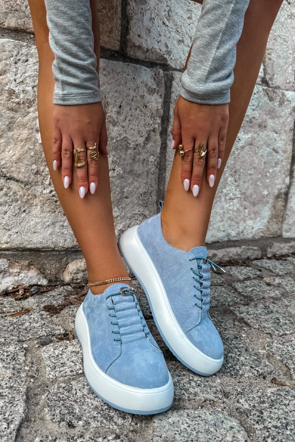 Platform sneakers Step in style