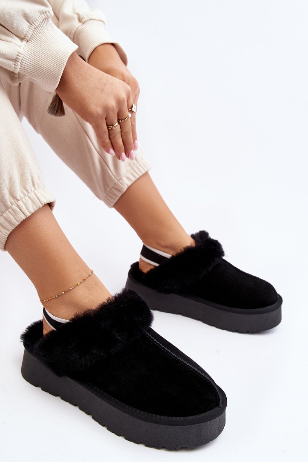 Slippers Step in style - Image 2