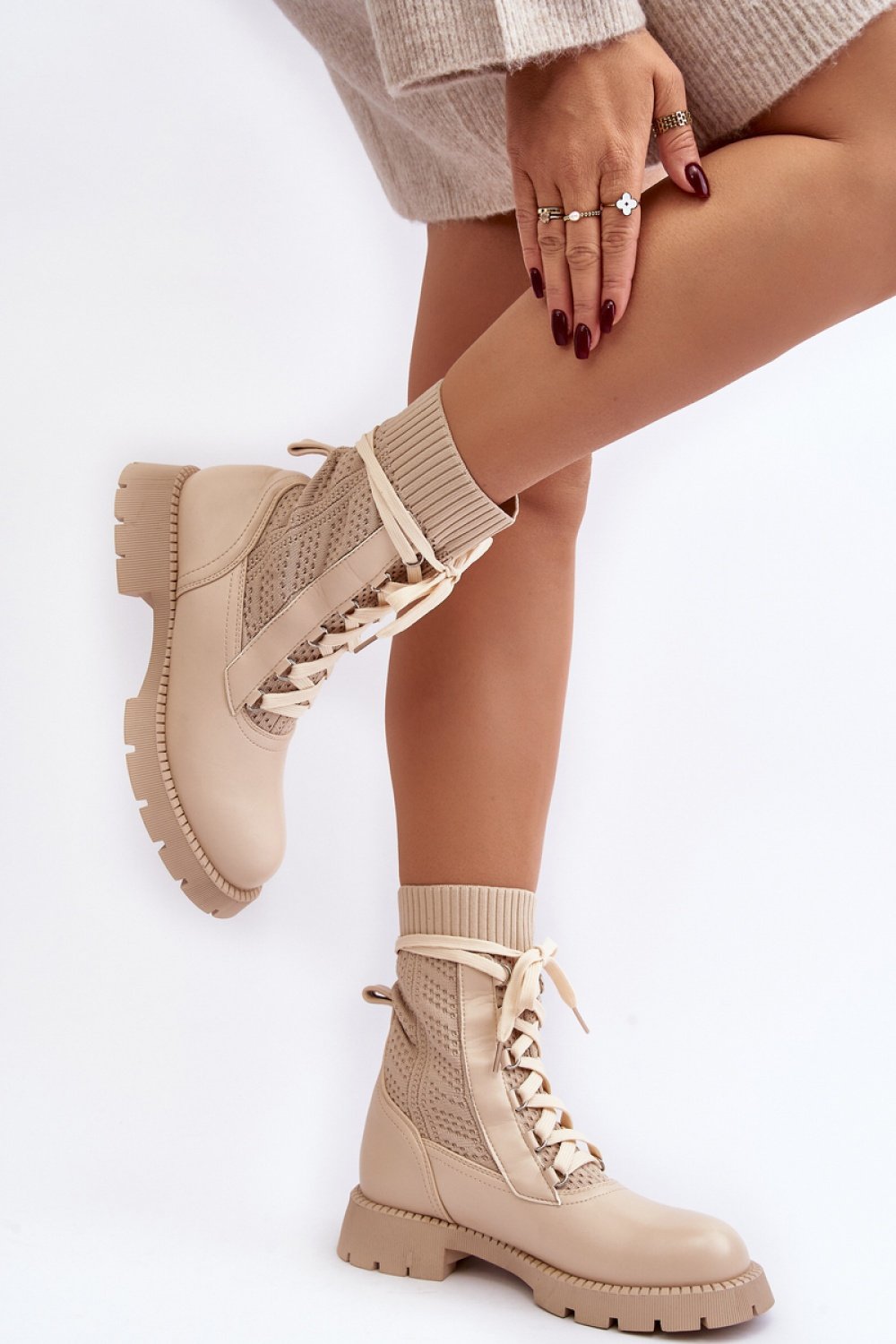 Boots Step in style - Image 2