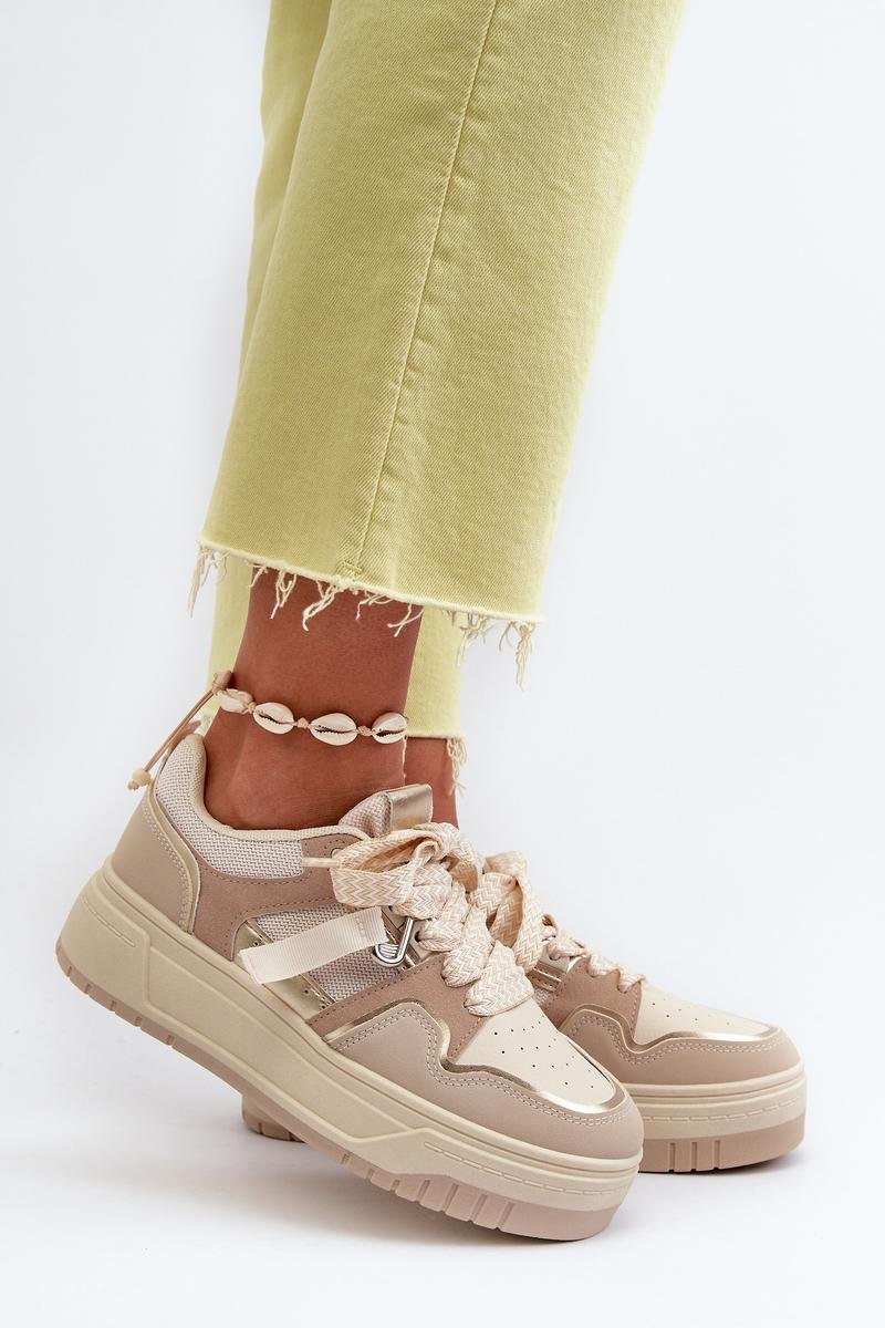 Platform sneakers Step in style