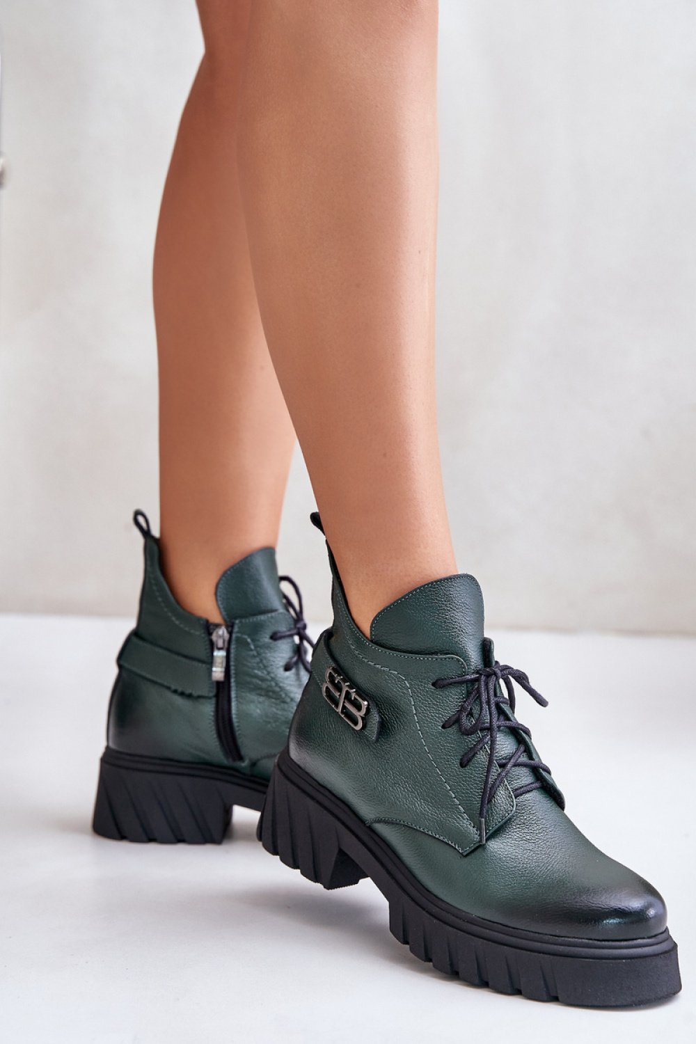 Boots Step in style - Image 3