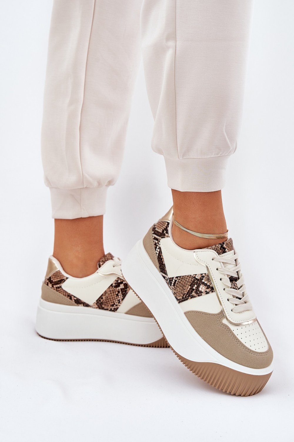Sport Shoes Step in style