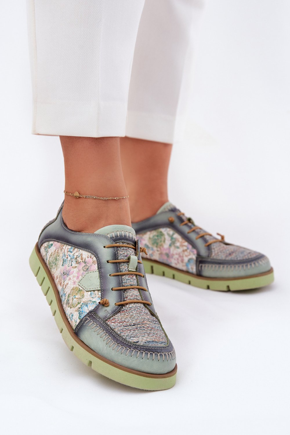 green Half shoes model 212570 Step in style at obors.com
