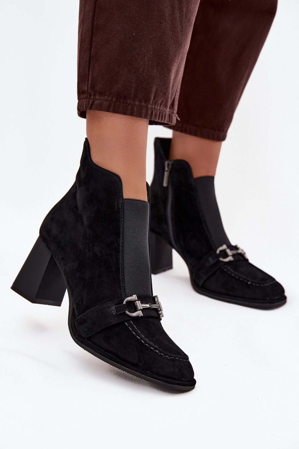 Heel boots Step in style