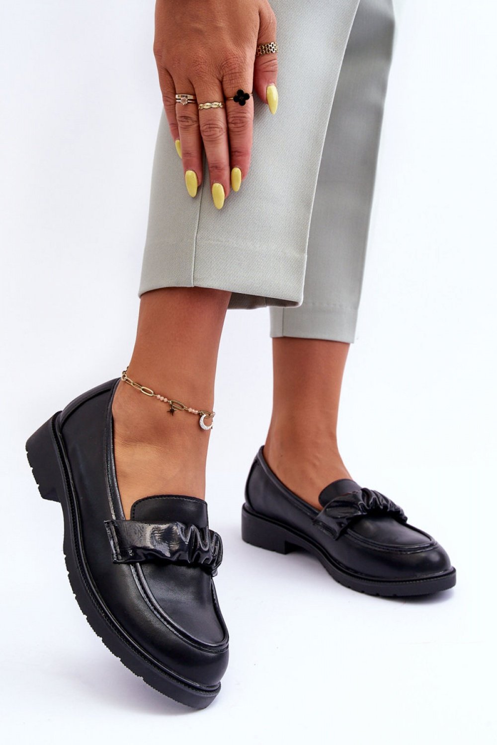 Half shoes Step in style