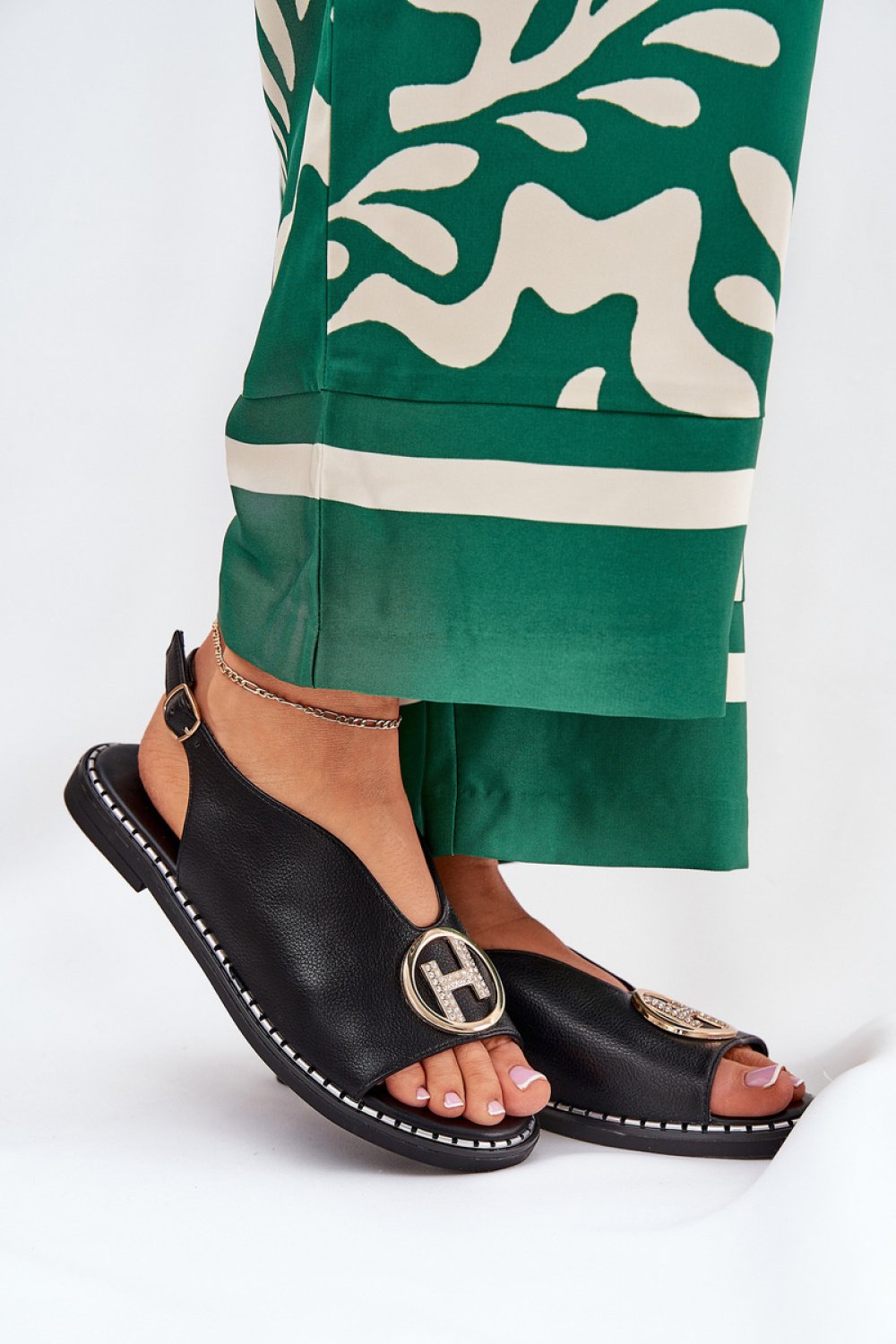 Sandals Step in style
