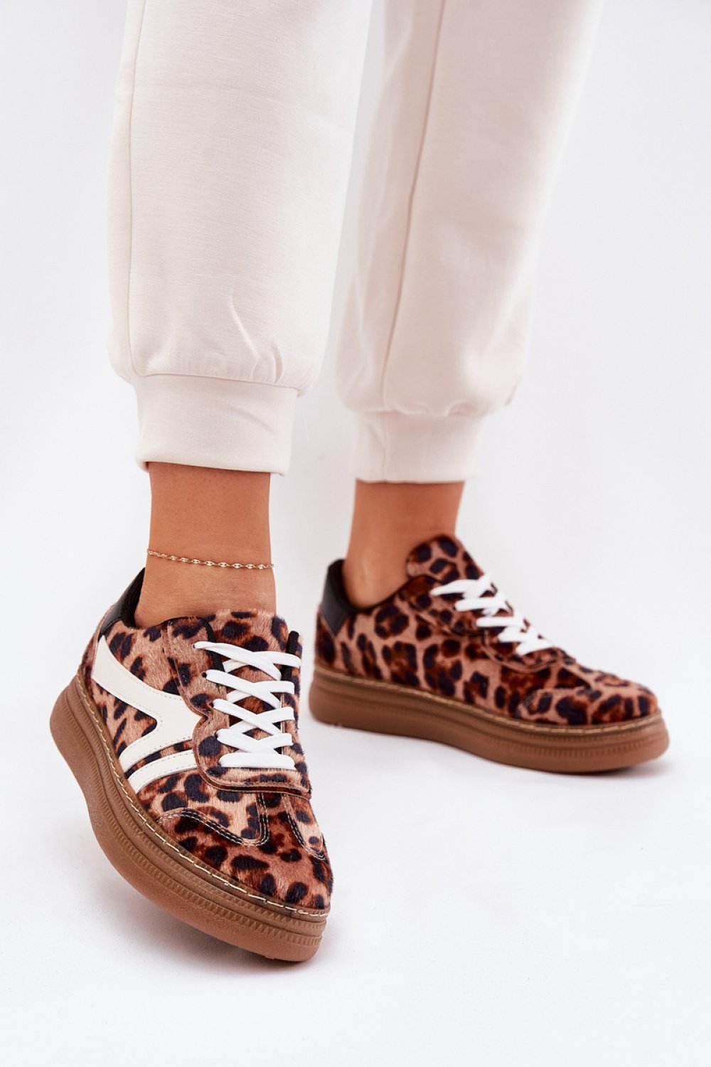 Platform sneakers Step in style