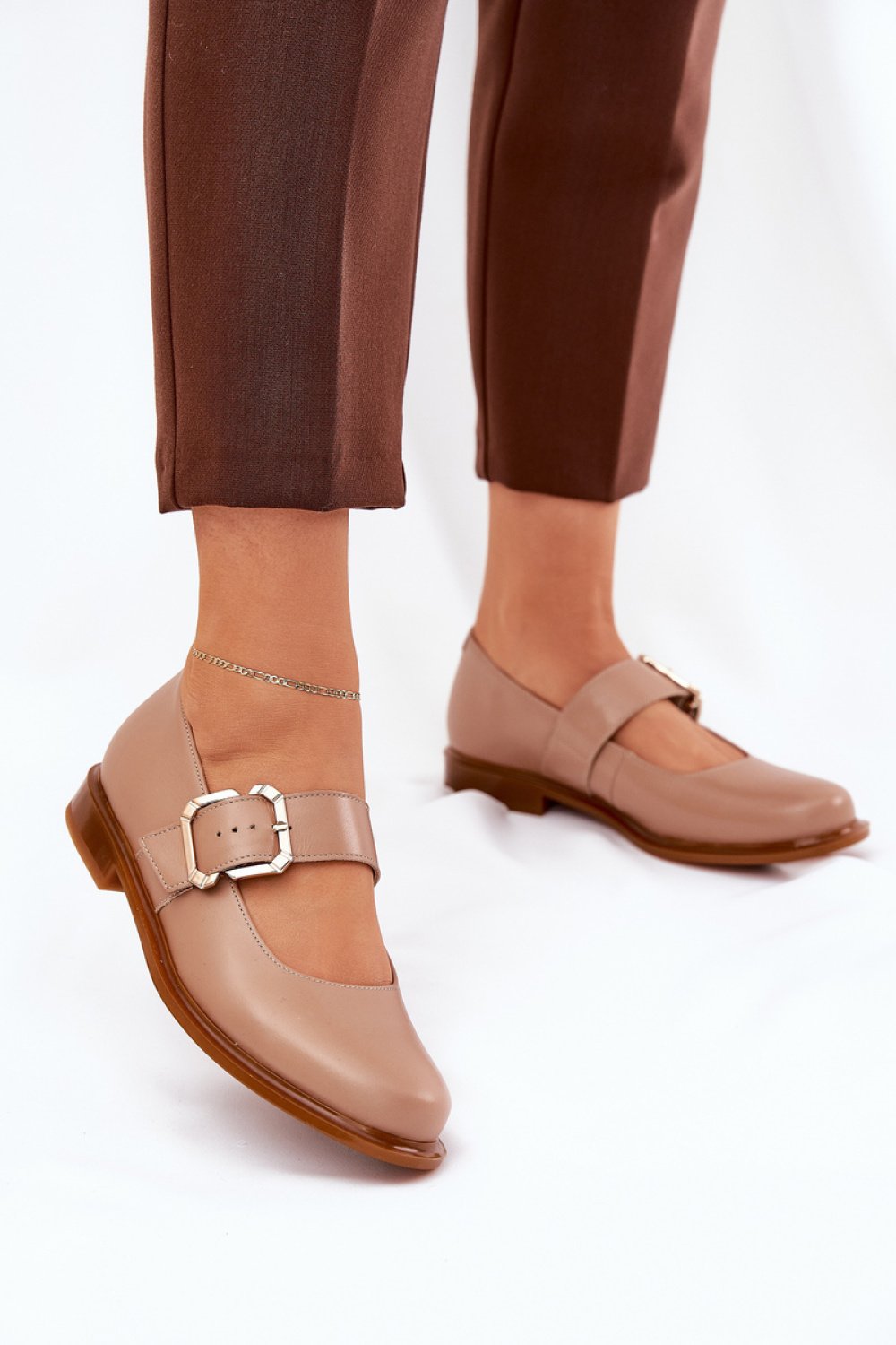 Half shoes Step in style