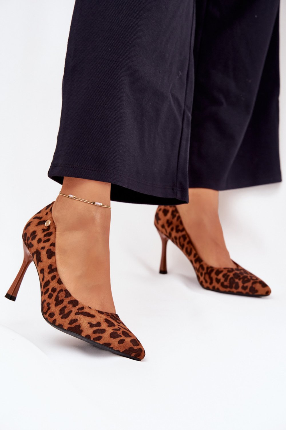High heels Step in style