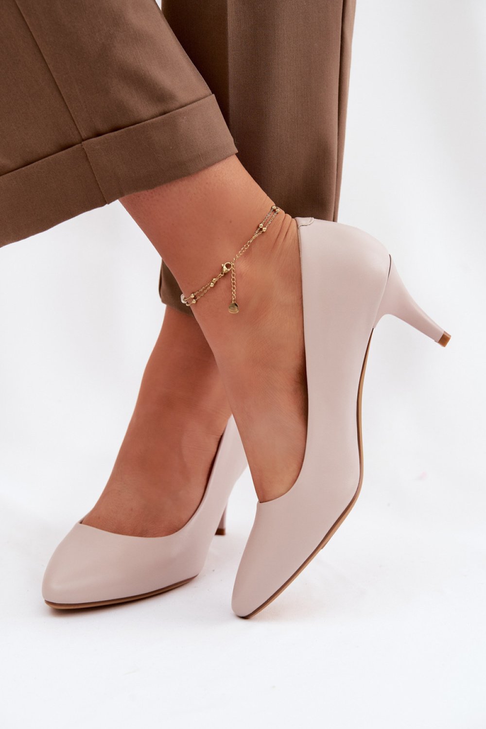 High heels Step in style